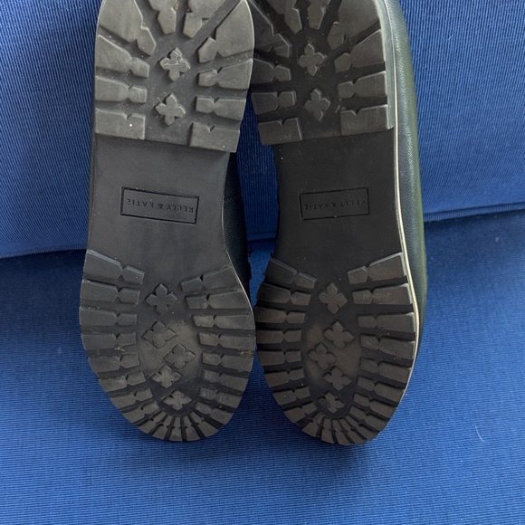 Kelly & Katie Black Flats with Silver Chain Detail - Picture 5 of 5